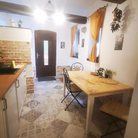 Appartement Kuria Extra *